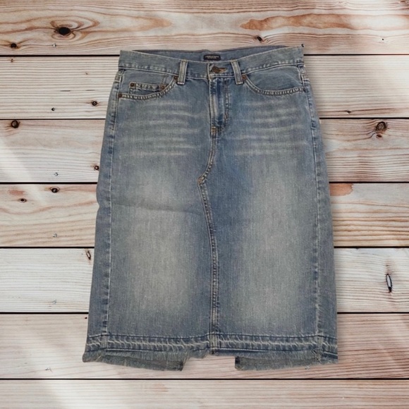 AEO Denim Skirt size 2 - Picture 2 of 4